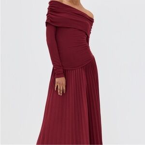 Lioness One Shoulder Dress in Burgundy